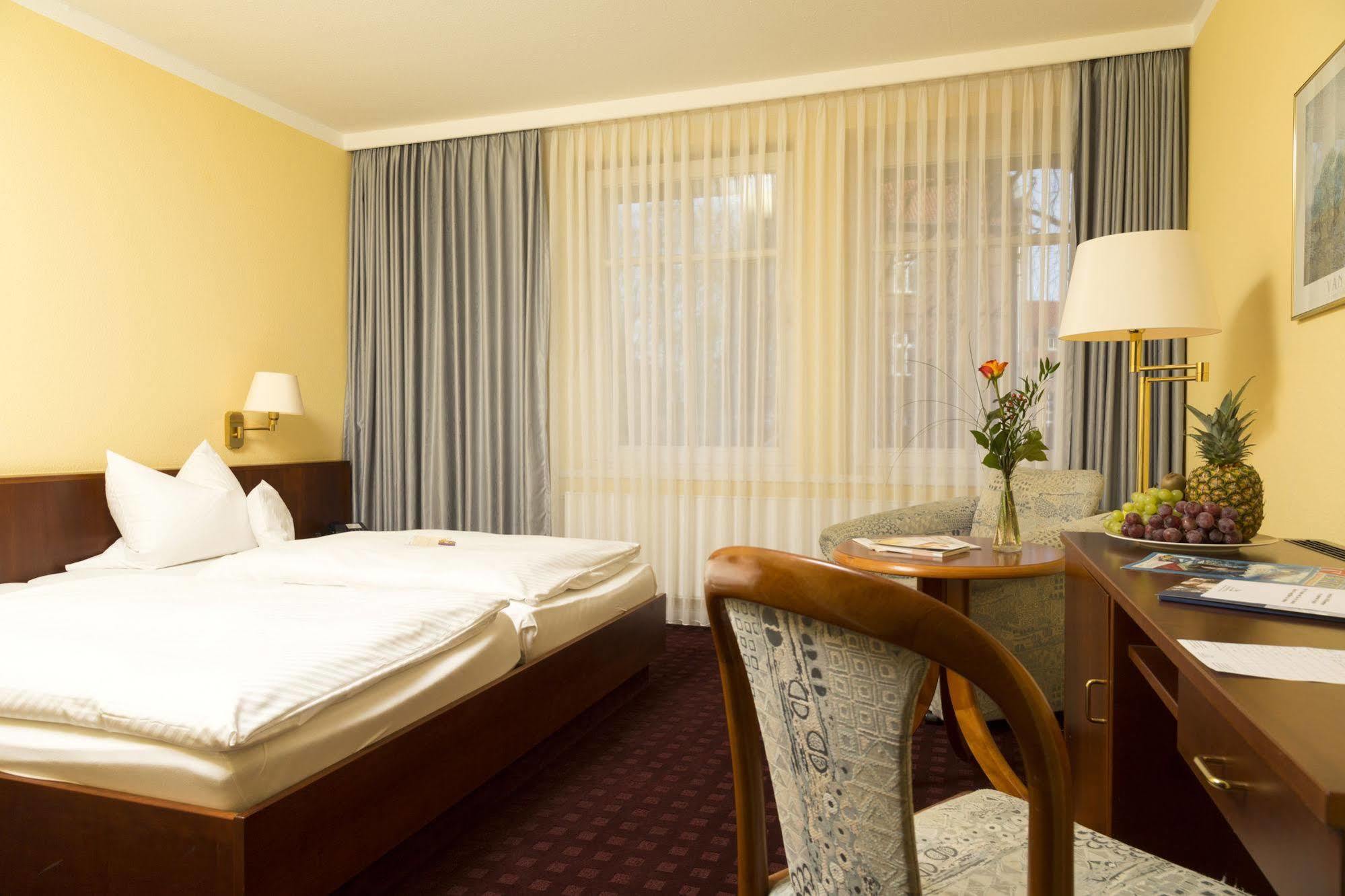 Ringhotel Residenz ヴィットムント エクステリア 写真